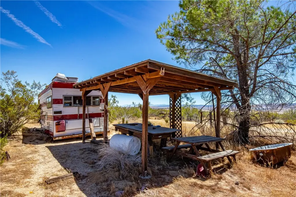 2035 230th Street W, Rosamond, CA — listing photo 1