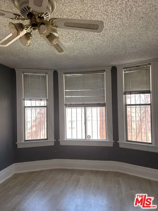 Residential Lease for rent at 685 W Mission Boulevard, Pomona, Los Angeles County, CA featuring 1 bed and 1 bath