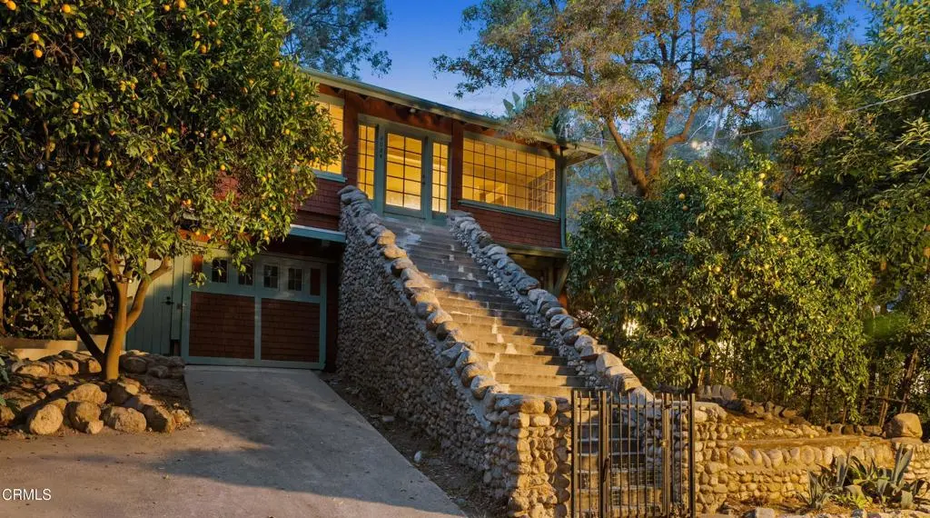 Residential Lease for rent at 2024 Laurel Canyon Boulevard, Los Angeles, Los Angeles County, CA featuring 2 beds and 1 bath