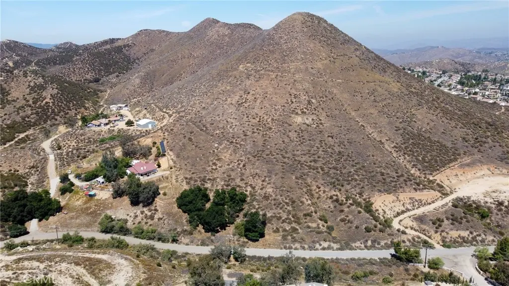 32350 Lost, Wildomar, CA — listing photo 1
