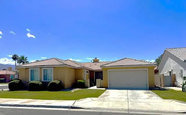 Single Family Residence for rent at 47497 Lagoon Court, Indio, CA featuring 2 beds and 3 baths