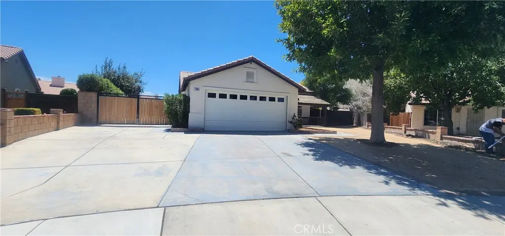 3300 E Avenue K3, Lancaster, CA — listing photo 1