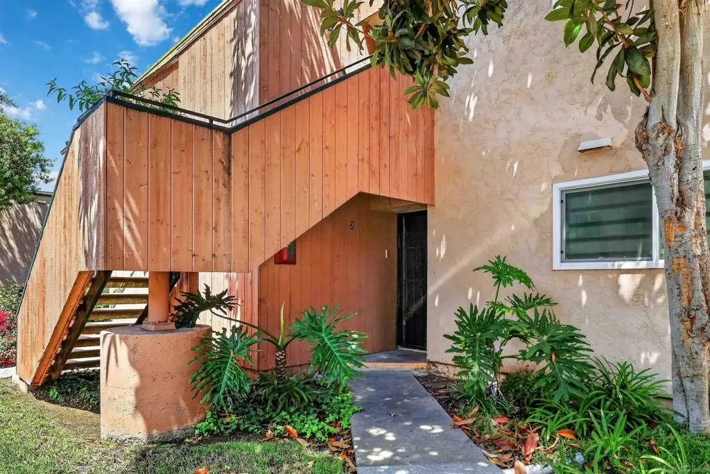 Condominium for sale at 8765 Lake Murray 2, San Diego, CA featuring 2 beds and 1 bath