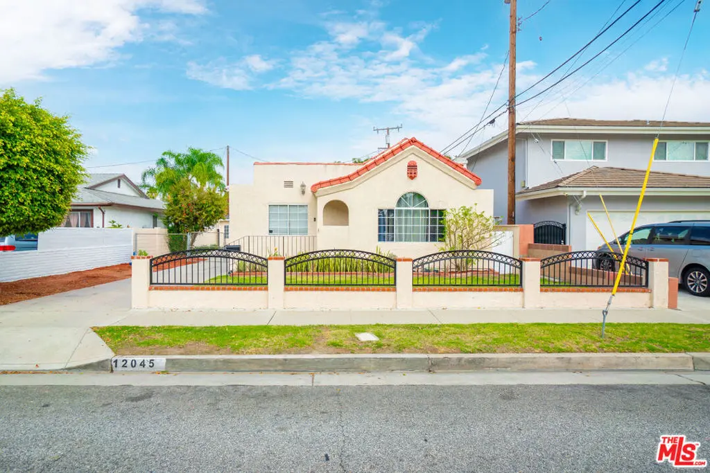 12045 Rives Avenue, Downey, CA — listing photo 1