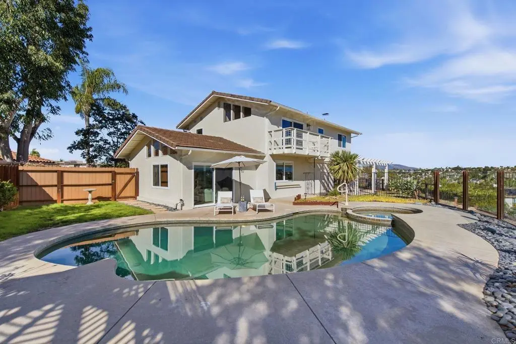 Single Family Residence for sale at 2712 Mateo Place, Carlsbad, CA featuring 4 beds and 3 baths