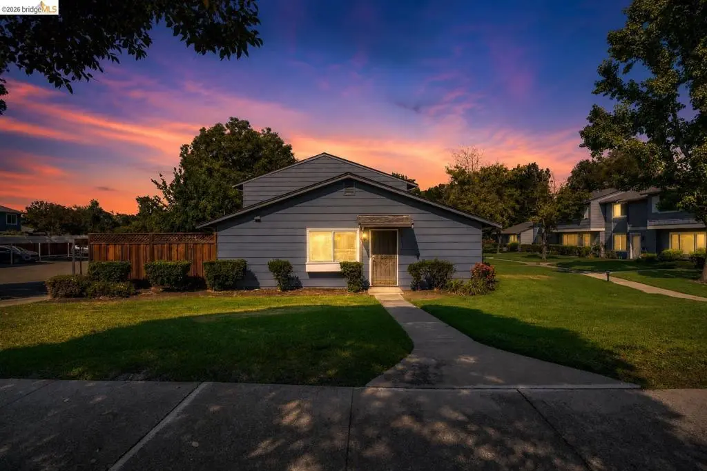 Townhouse for sale at 1651 Monterey Dr, Livermore, CA featuring 2 beds and 1 bath