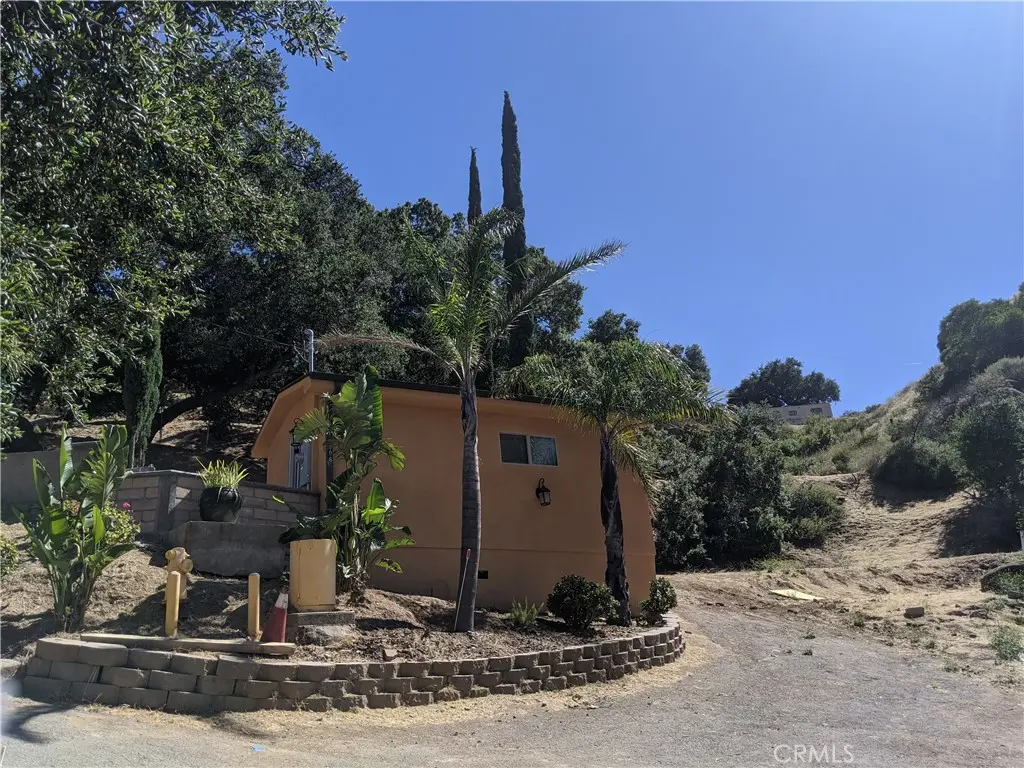 1036 LOMA Lane, Simi Valley, CA — listing photo 1