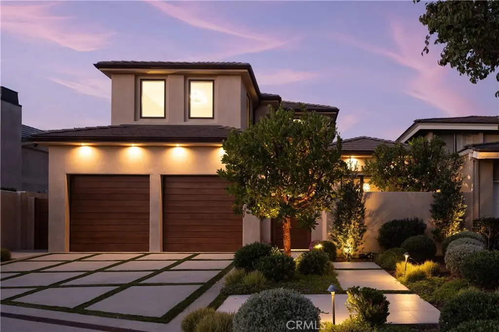 2 Rue Biarritz, Newport Beach, CA — listing photo 1