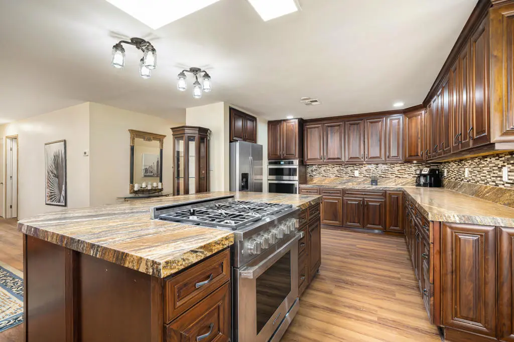Manufactured In Park for sale at 447 Paseo Perdido, Cathedral City, CA featuring 3 beds and 3 baths