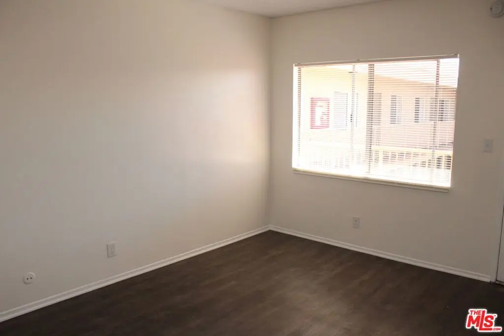 Residential Lease for rent at 14108 Doty Avenue 31, Hawthorne, Los Angeles County, CA and 1 bath