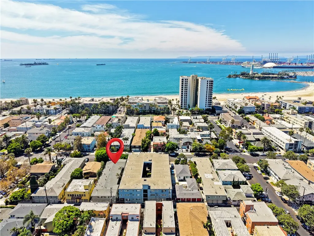 Condominium for sale at 1405 E 1st 10, Long Beach, CA featuring 1 bed and 1 bath