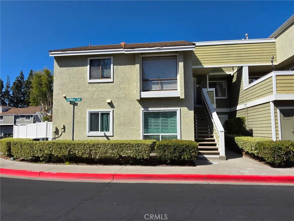 Condominium for sale at 21 CAMBRIA Lane, Aliso Viejo, CA featuring 2 beds and 2 baths