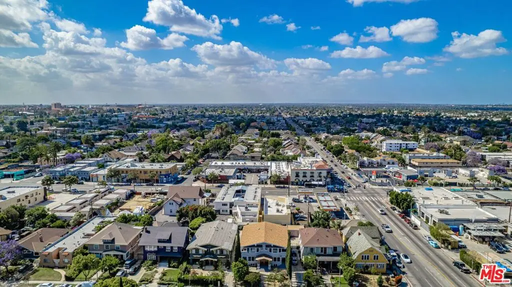 Residential Income for sale at 1674 W 25th Street, Los Angeles, CA featuring 6 beds and 3 baths