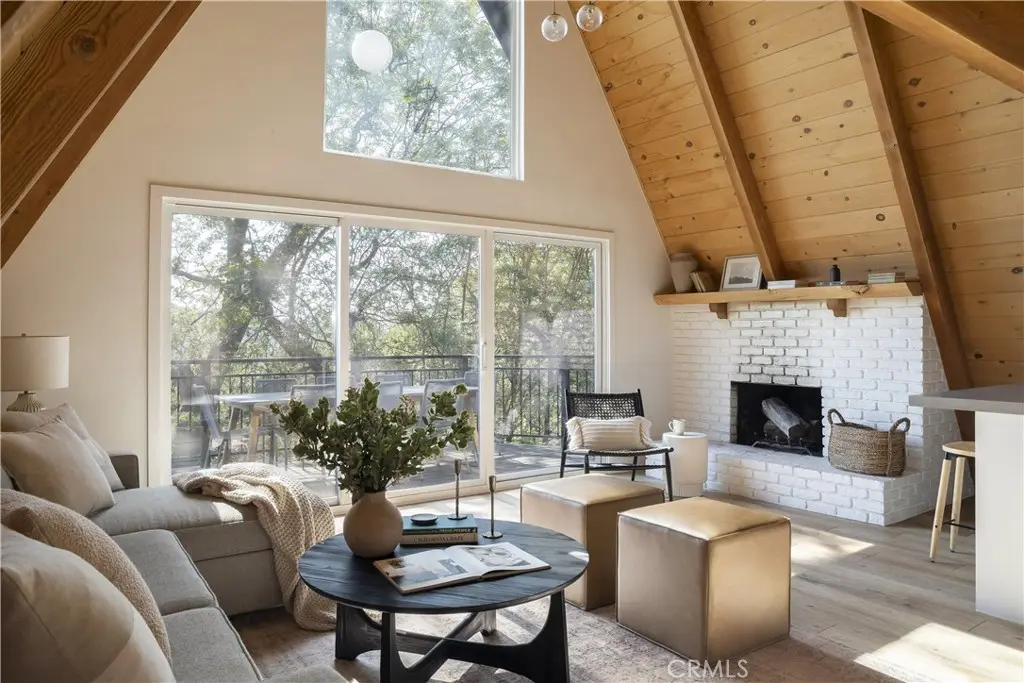 1340 Yosemite, Lake Arrowhead, CA — listing photo 1