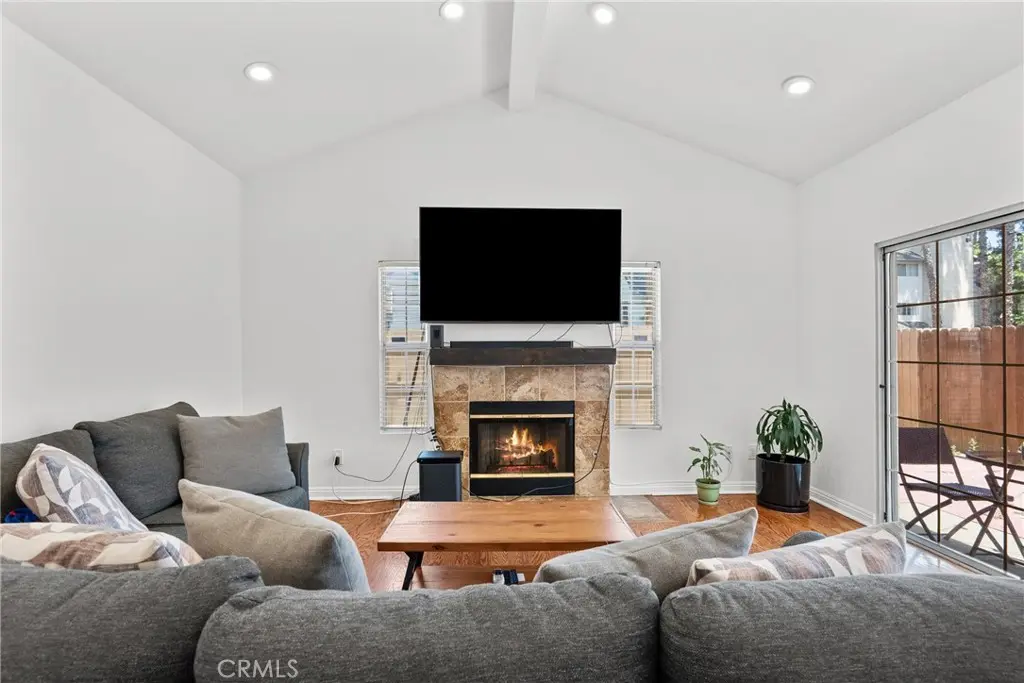 20230 Keswick 3, Winnetka, CA — listing photo 1