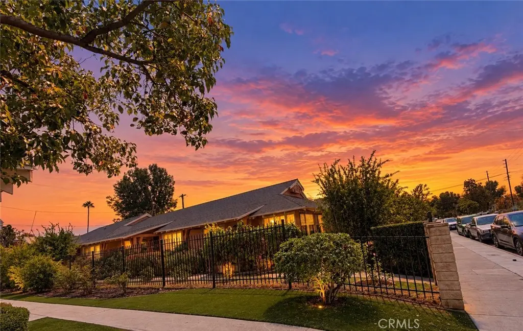 6030 Coldwater Canyon, North Hollywood, CA — listing photo 1