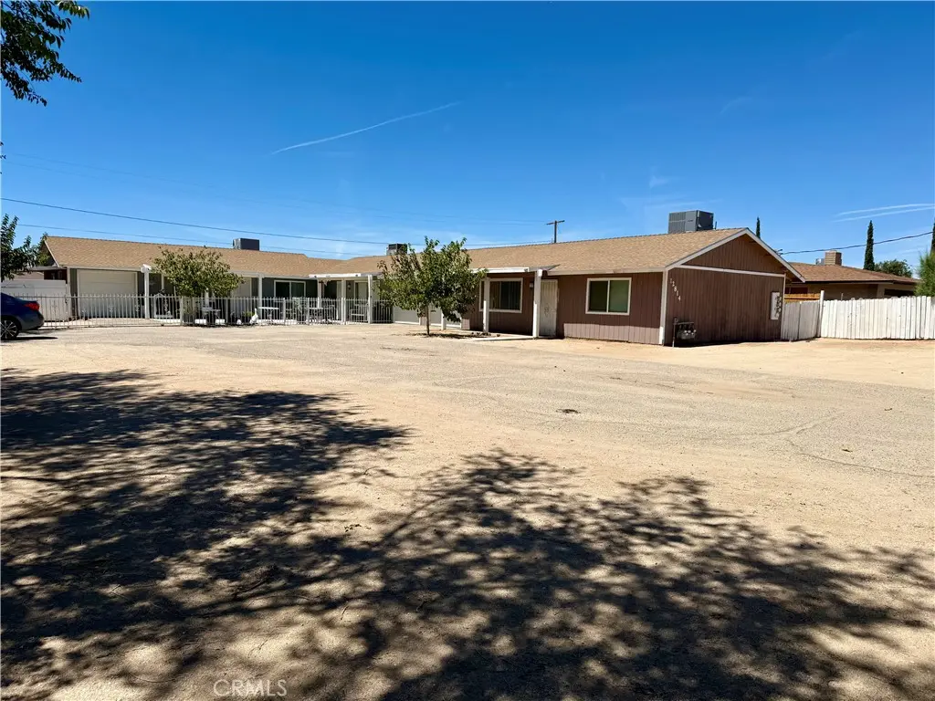 12814 Kiowa, Apple Valley, CA — listing photo 1