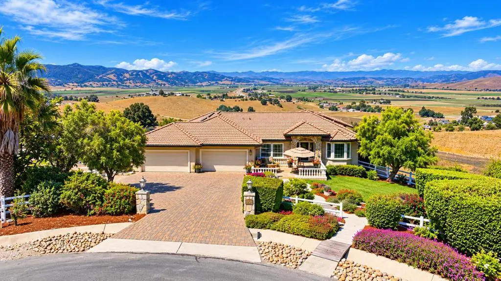 Single Family Residence for sale at 323 Taryn Court, Hollister, CA featuring 4 beds and 4 baths