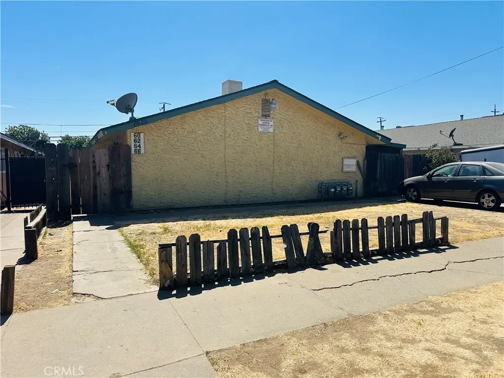 60 E 12th, Merced, CA — listing photo 1