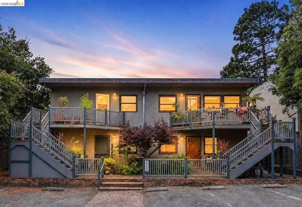 Condominium for sale at 2922 Hillegass Ave B, Berkeley, CA featuring 2 beds and 1 bath
