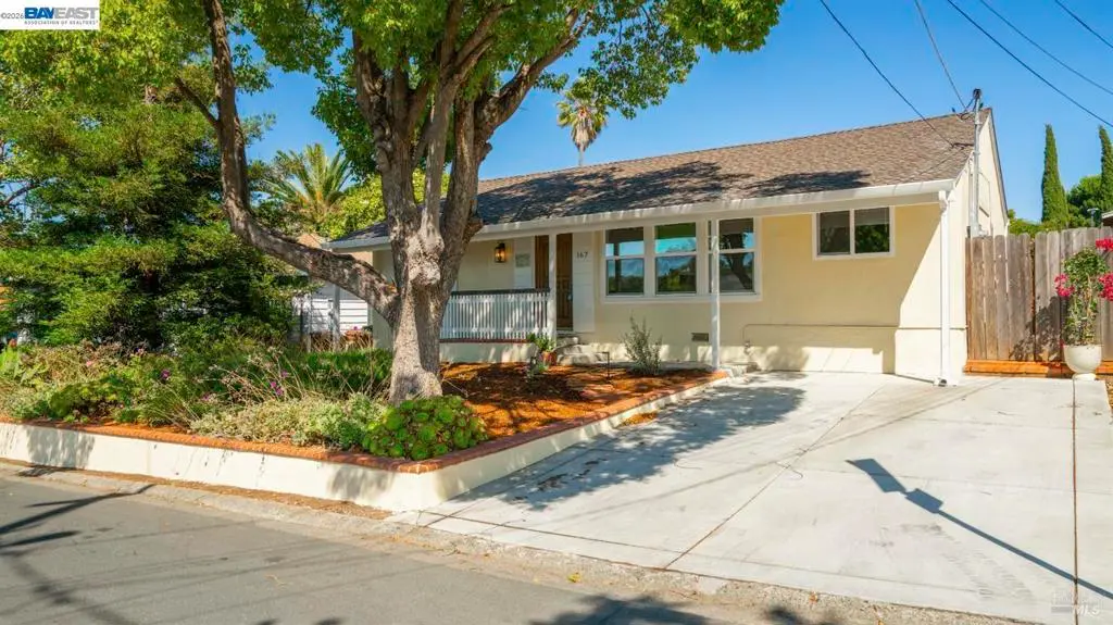 Single Family Residence for sale at 167 El Bonito, Benicia, CA featuring 2 beds and 1 bath