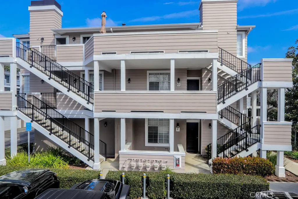 Condominium for sale at 23412 Pacific Park 12I, Aliso Viejo, CA featuring 2 beds and 2 baths