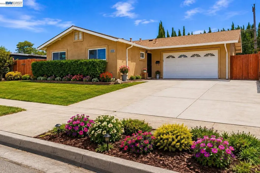 Single Family Residence for sale at 40071 Leslie St, Fremont, CA featuring 3 beds and 1 bath