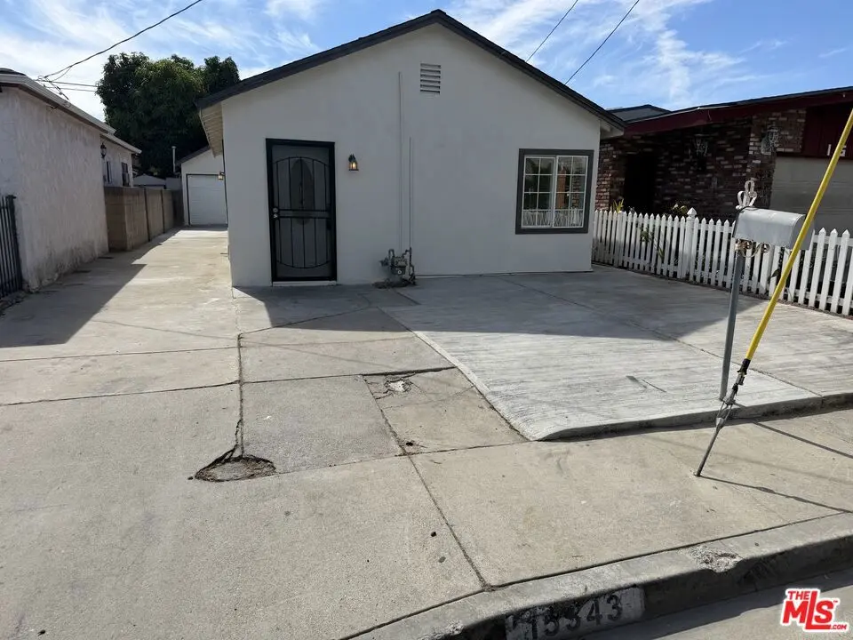 15343 Pimenta Avenue, Paramount, CA — listing photo 1