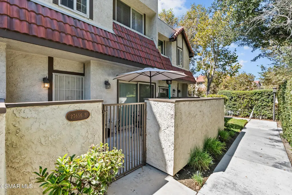 27656 Ironstone Drive 5, Canyon Country, CA — listing photo 1
