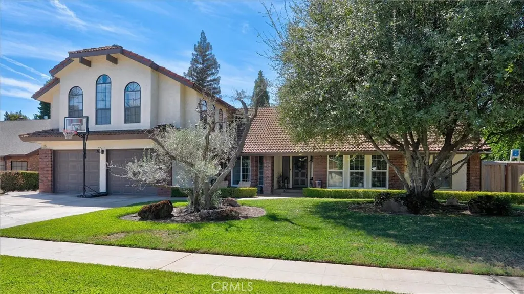 805 E Kelso, Fresno, CA — listing photo 1