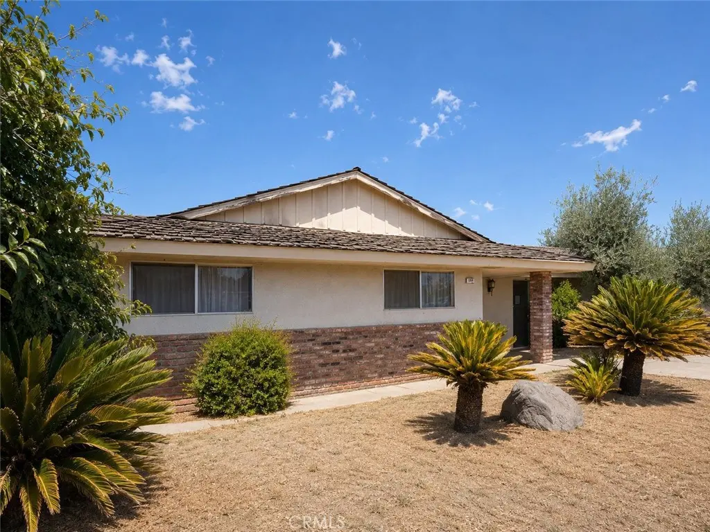 Single Family Residence for sale at 146 W Hanford Armona, Lemoore, CA featuring 5 beds and 3 baths