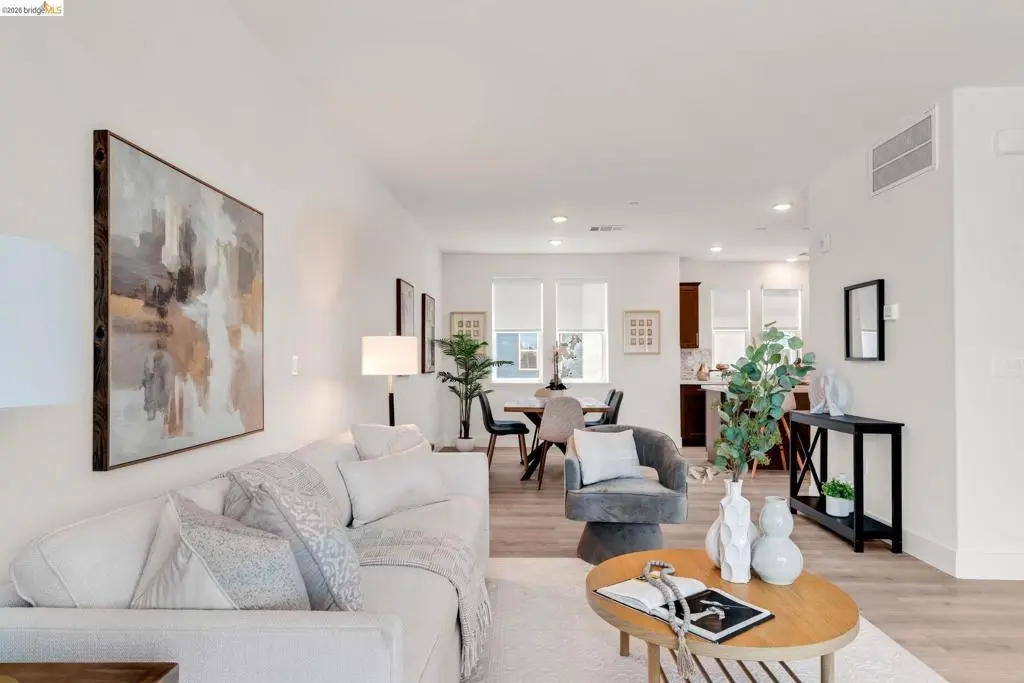 820 E Duane Ave 5, Sunnyvale, CA — listing photo 1