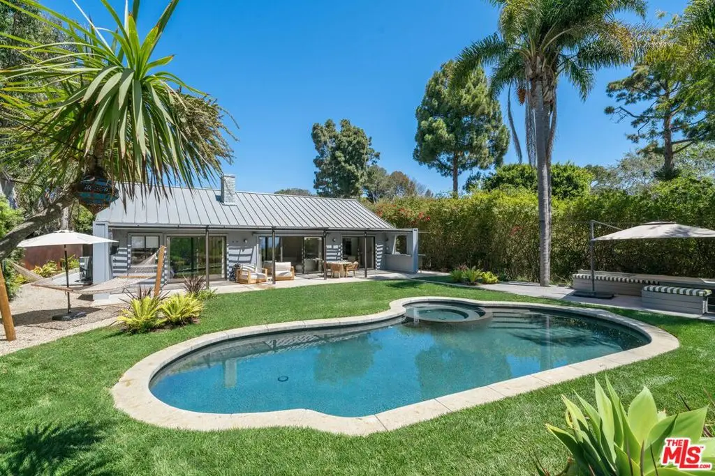 Single Family Residence for rent at 28036 Sea Lane Drive, Malibu, CA featuring 3 beds and 5 baths