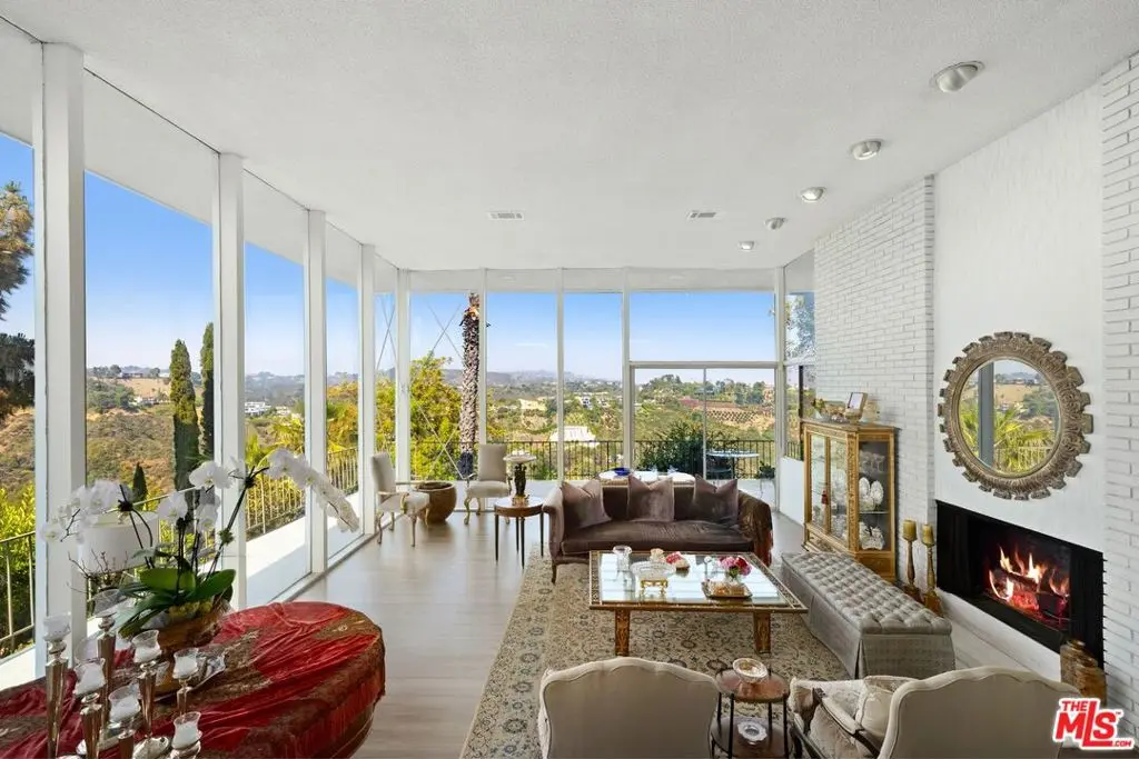 1298 Stradella Road, Los Angeles, CA — listing photo 1