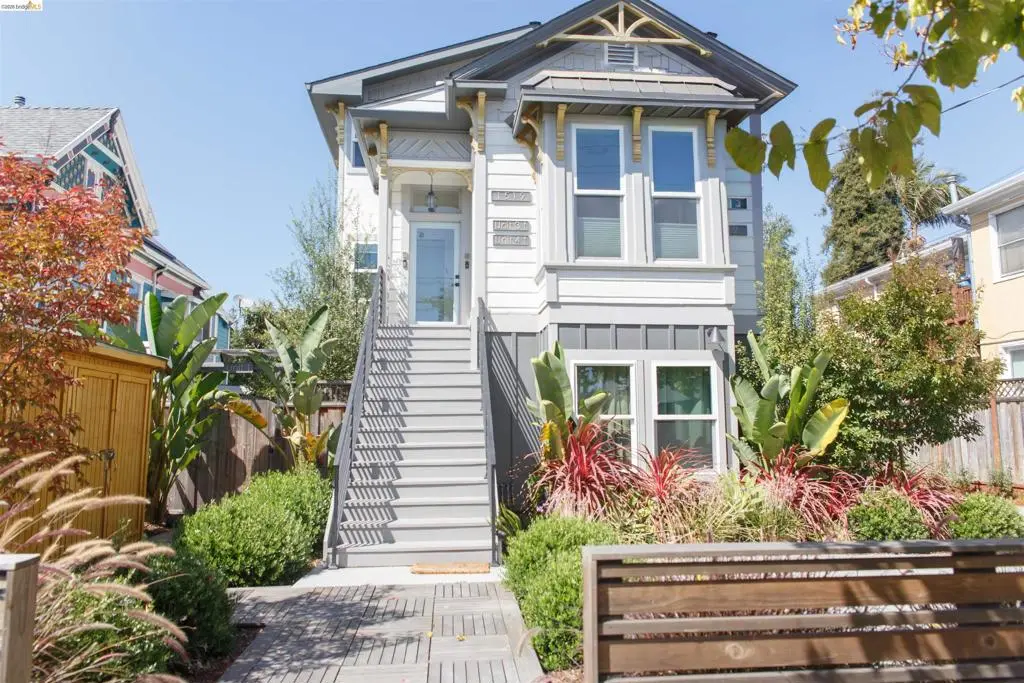 Condominium for sale at 1519 Fairview St 2, Berkeley, CA featuring 2 beds and 2 baths