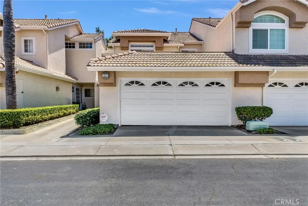 Single Family Residence for sale at 1521 Classico, Corona, CA featuring 3 beds and 3 baths