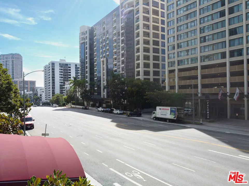 Condominium for sale at 10747 Wilshire Boulevard PH4, Los Angeles, CA featuring 2 beds and 2 baths