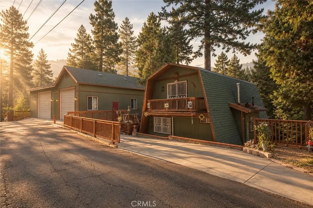 24244 Altdorf, Crestline, CA — listing photo 1