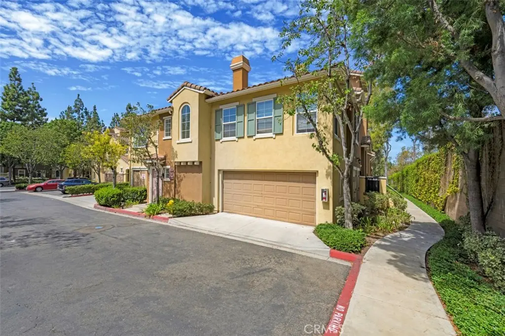 Townhouse for sale at 1002 Timberwood, Irvine, CA featuring 2 beds and 3 baths