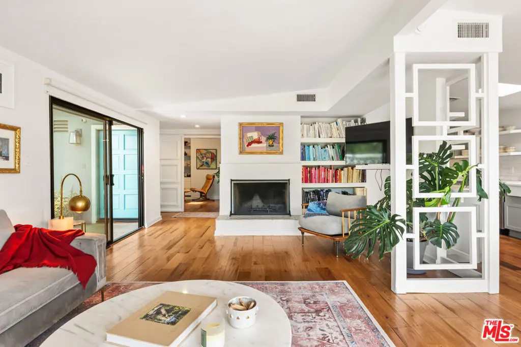 3744 Buena Park Drive, Studio City, CA — listing photo 1