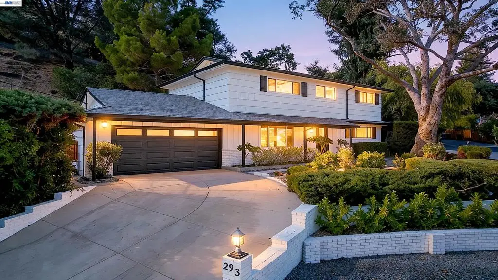 Single Family Residence for sale at 293 Via Cima Ct, Danville, CA featuring 5 beds and 3 baths