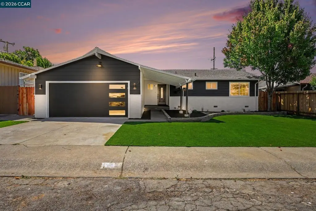 Single Family Residence for sale at 333 Lamont Ct, Vallejo, CA featuring 3 beds and 2 baths