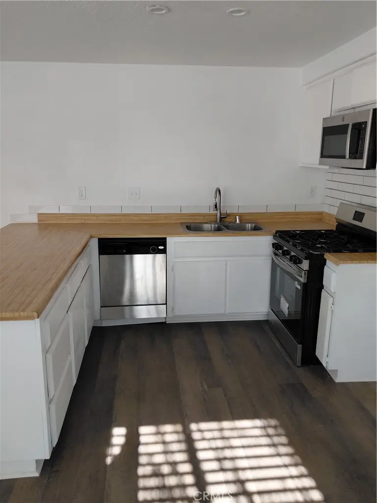 27160 Vista 36, Helendale, CA — listing photo 1