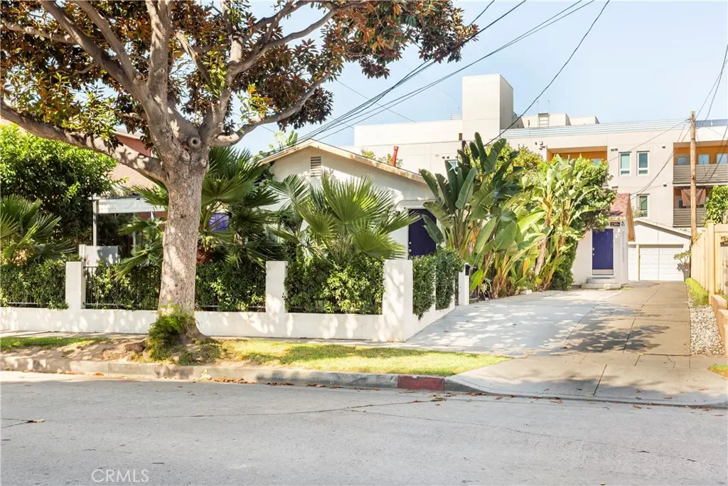 239 W Hillcrest, Inglewood, CA — listing photo 1