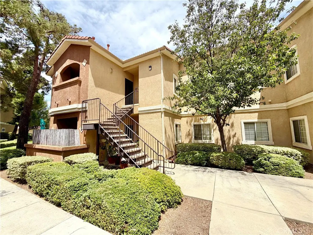Condominium for rent at 24909 Madison Avenue 1723, Murrieta, CA featuring 3 beds and 2 baths