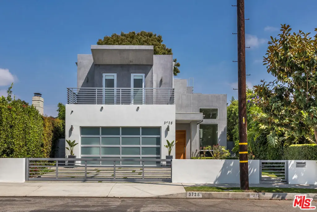 3728 S Barrington Avenue, Los Angeles, CA — listing photo 1