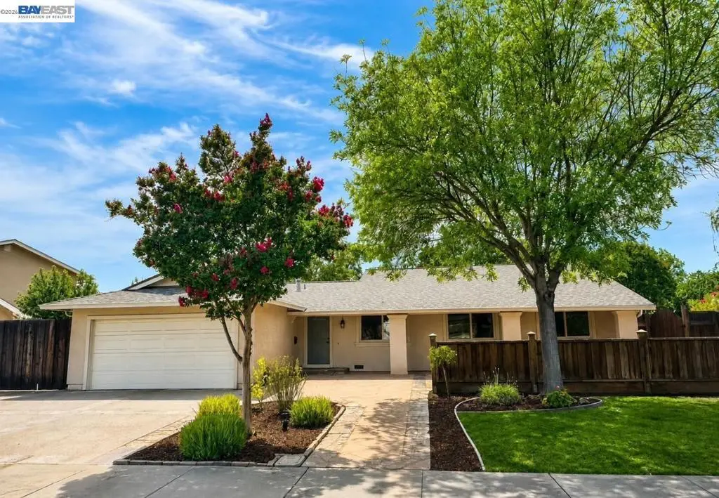 Single Family Residence for sale at 2249 Stonebridge Rd, Livermore, CA featuring 3 beds and 2 baths