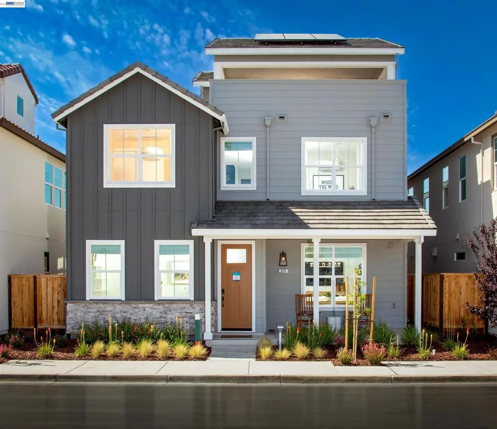 Single Family Residence for sale at 386 Caspian Way, Napa, CA featuring 4 beds and 3 baths