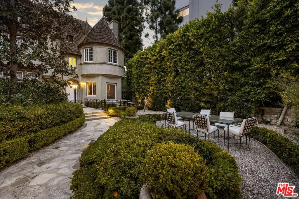 Condominium for sale at 10341 Wilshire Boulevard, Los Angeles, CA featuring 2 beds and 2 baths