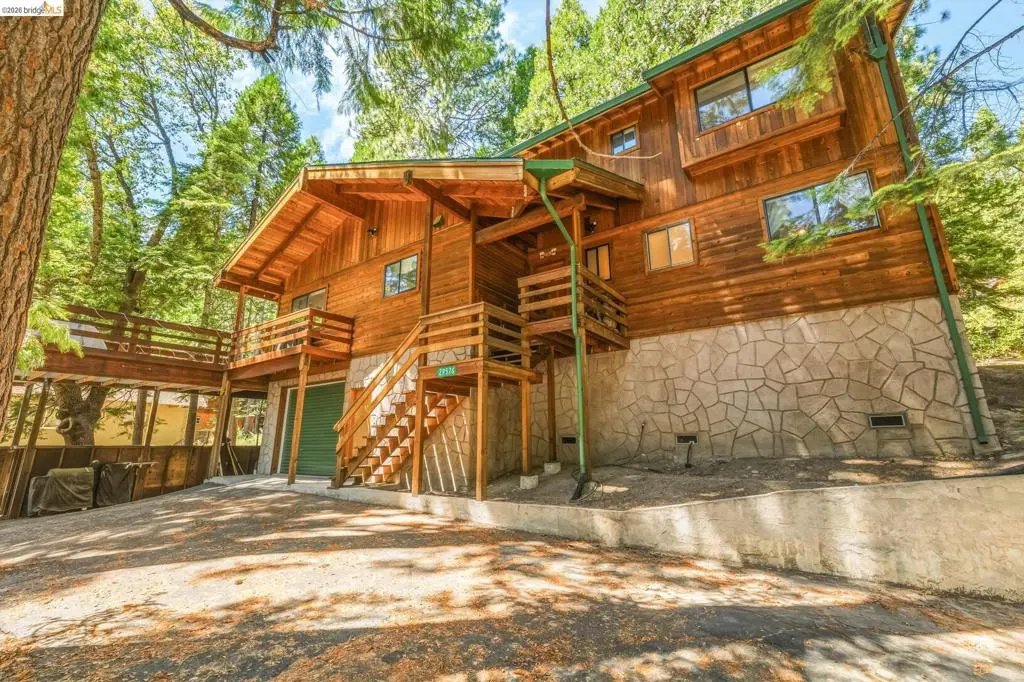 29576 Lassen Dr, Cold Springs, CA — listing photo 1